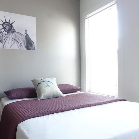 ניוארק Best Room Nyc✈︎Ewr Layover➤Walk To Nyc Subway מראה חיצוני תמונה